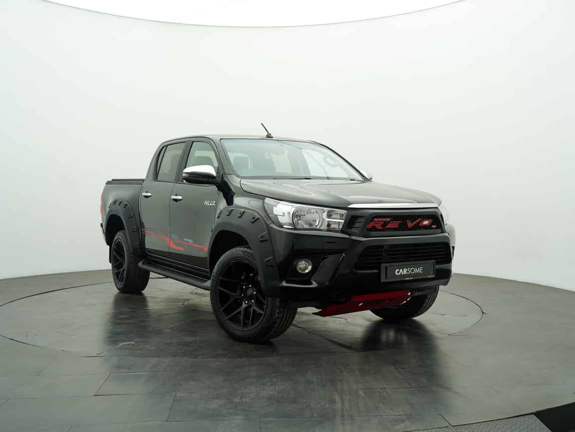 Toyota_Hilux_2018_Hitam_B2C_CARSOME