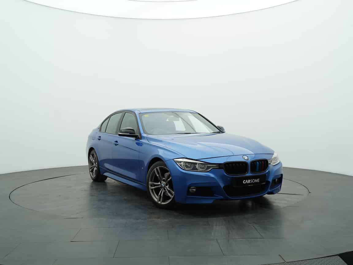 BMW_330e_2018_Blue_B2C_CARSOME