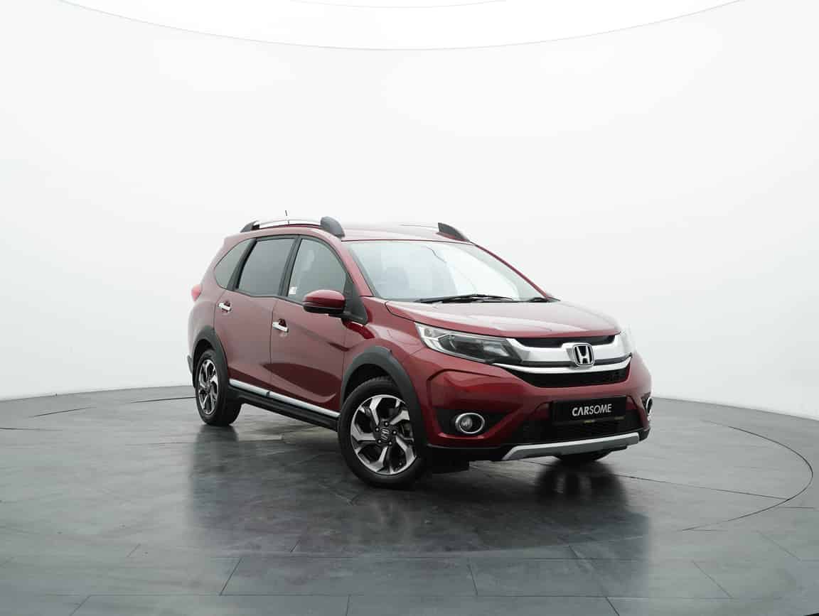 Honda_BR-V_2017_Red_B2C_CARSOME