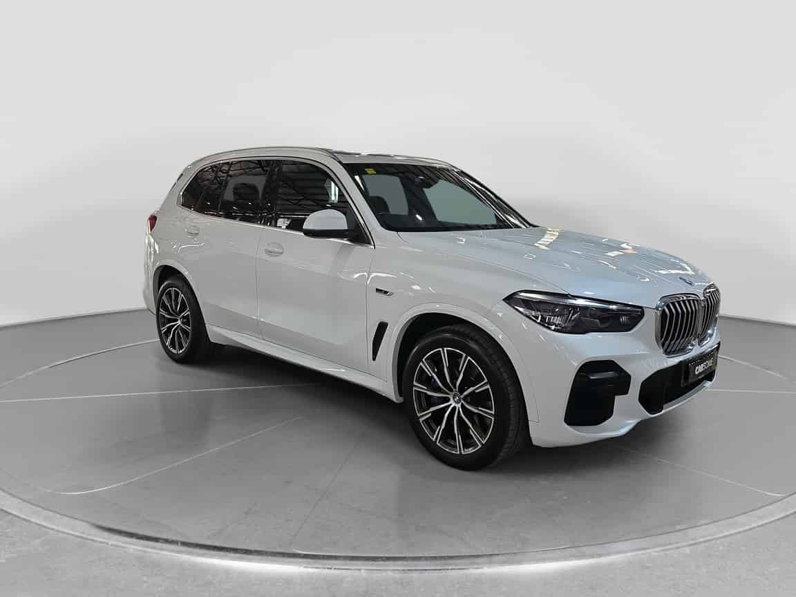 BMW_X5_2022_White_B2C_CARSOME