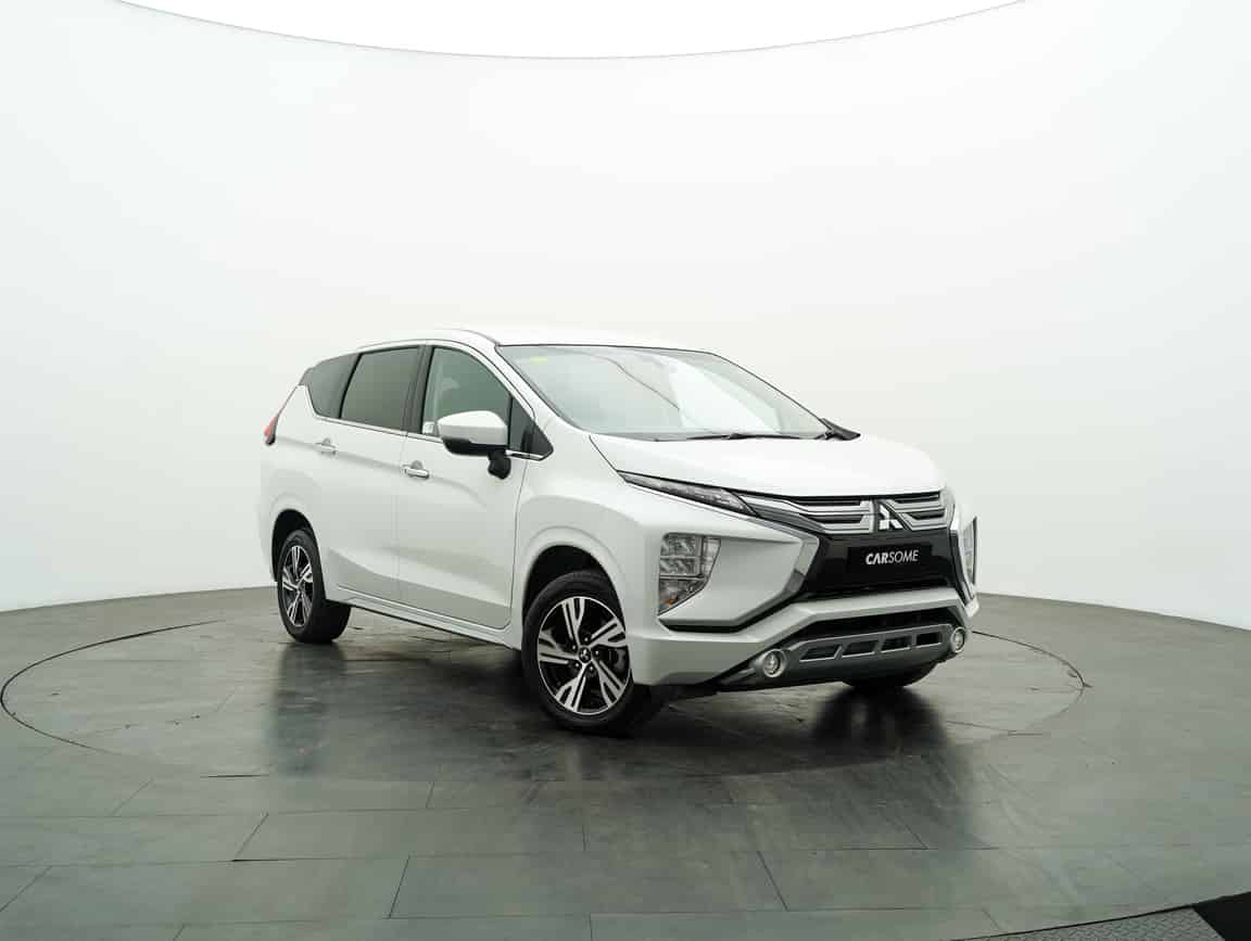 Mitsubishi_Xpander_2021_Putih_B2C_CARSOME