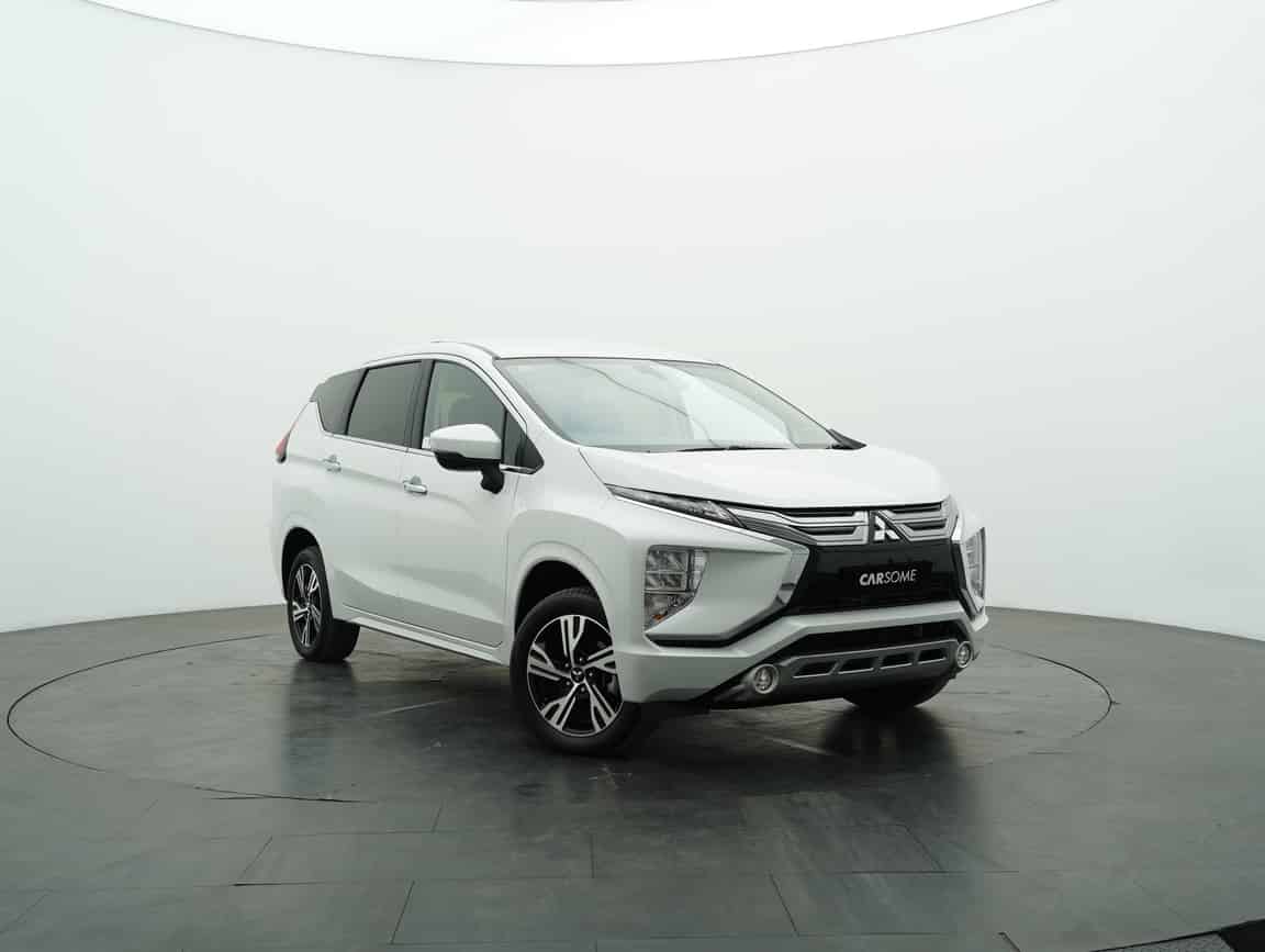 Mitsubishi_Xpander_2023_Putih_B2C_CARSOME