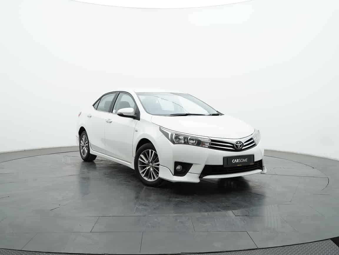 Toyota_Corolla Altis_2015_White_B2C_CARSOME