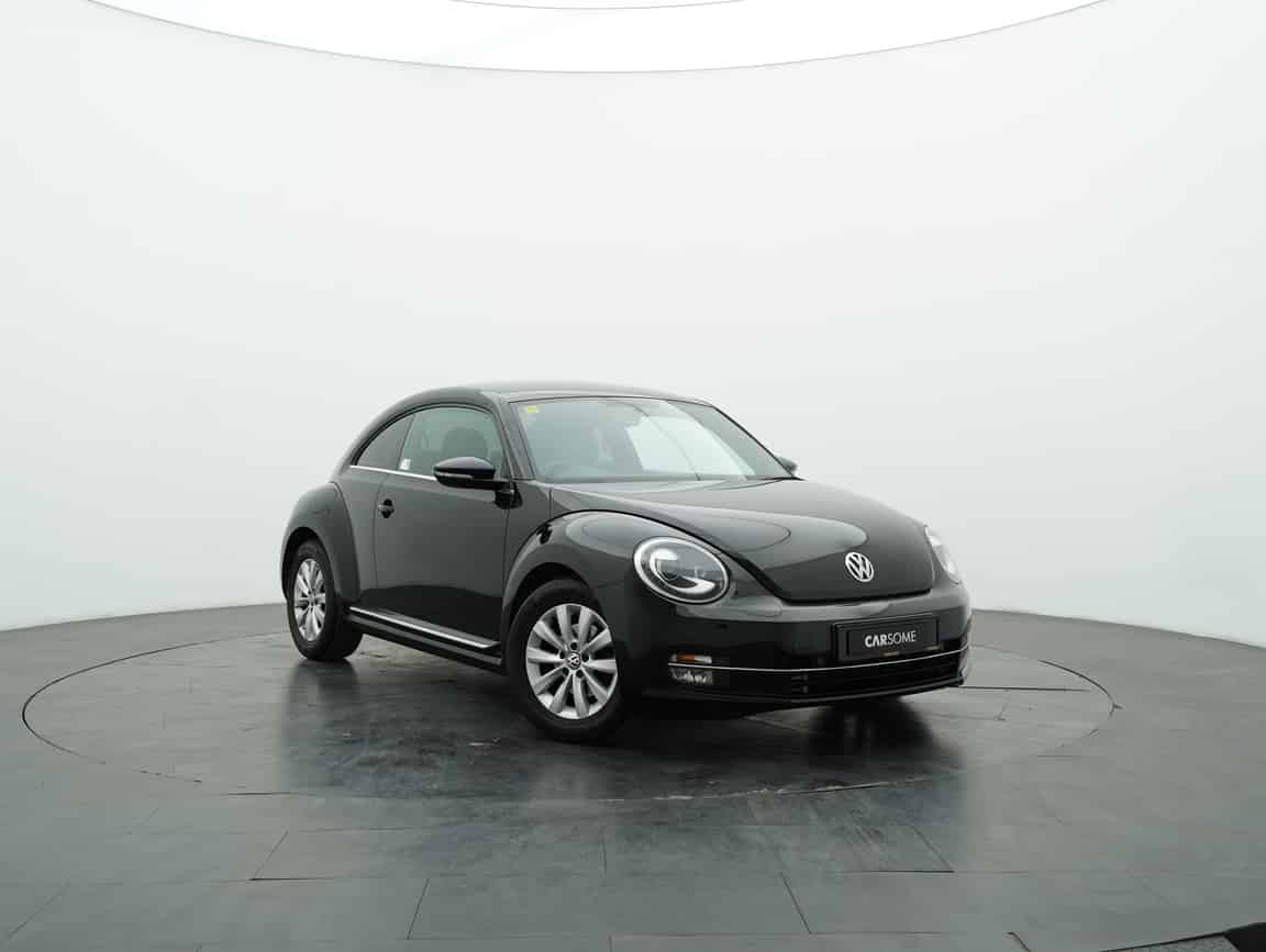 Volkswagen_Beetle_2014_Black_B2C_CARSOME