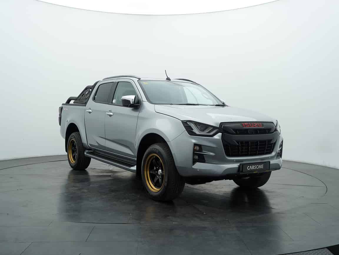 Isuzu_D-Max_2022_Silver_B2C_CARSOME