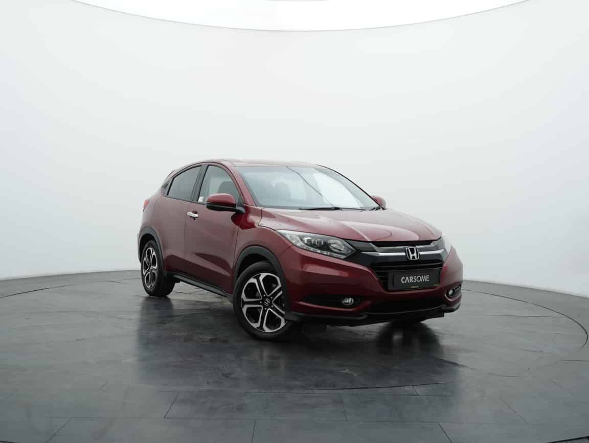 Honda_HR-V_2017_Red_B2C_CARSOME