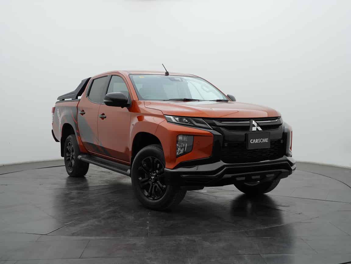 Mitsubishi_Triton_2023_Orange_B2C_CARSOME