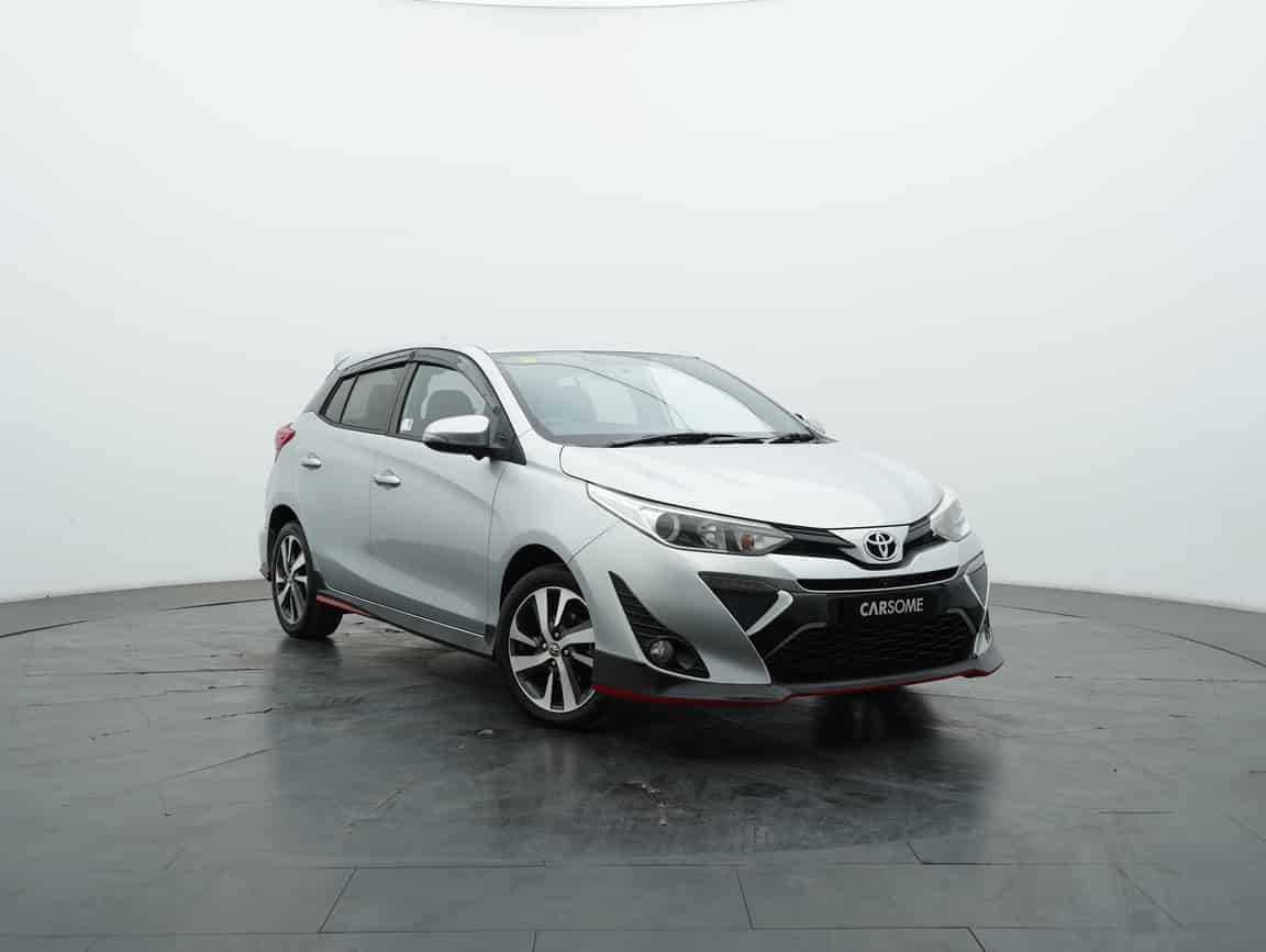Toyota_Yaris_2019_Silver_B2C_CARSOME