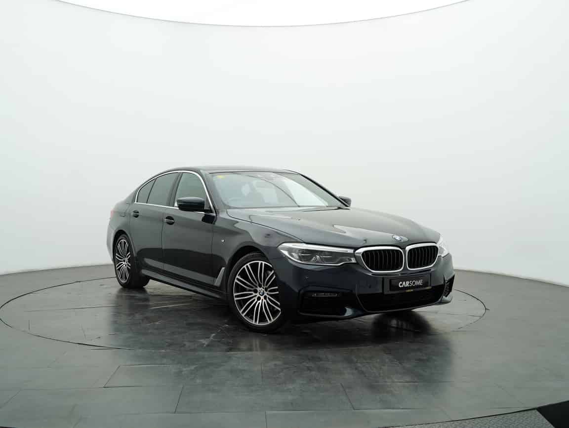 BMW_530i_2019_Blue_B2C_CARSOME