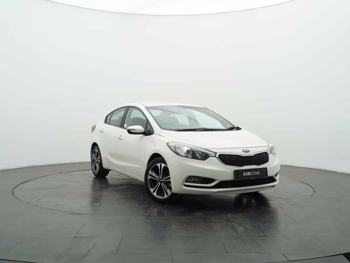 Kia_Cerato_2015_Putih_B2C_CARSOME