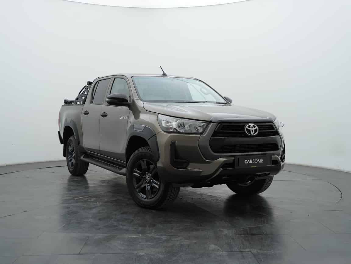 Toyota_Hilux_2023_Bronze_B2C_CARSOME