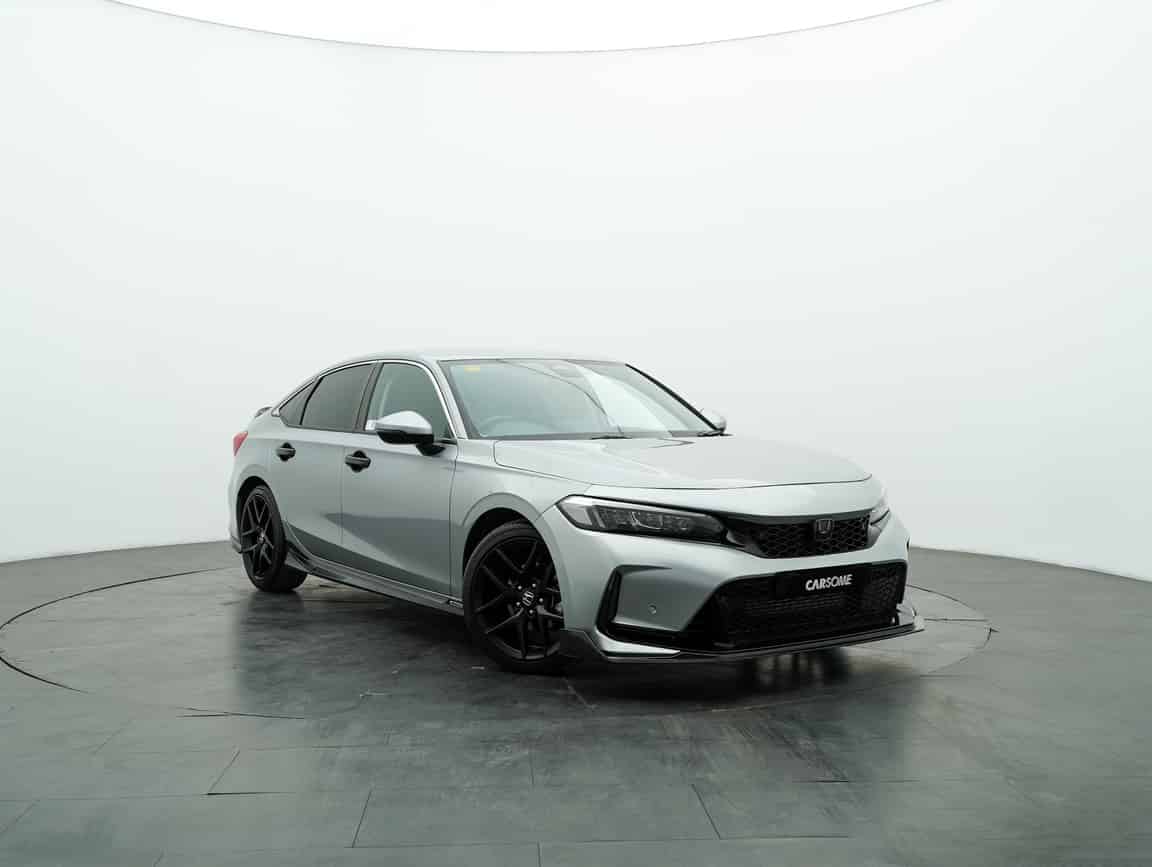 Honda_Civic_2024_Silver_B2C_CARSOME