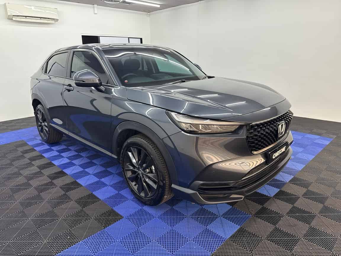 Honda_HR-V_2025_Gray_B2C_CARSOME