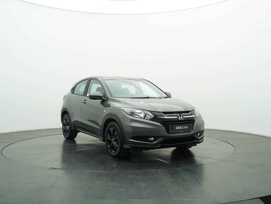 Honda_HR-V_2018_Gray_B2C_CARSOME