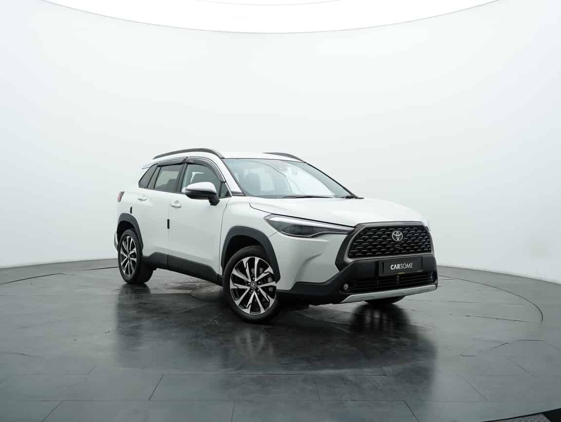 Toyota_Corolla Cross_2022_White_B2C_CARSOME