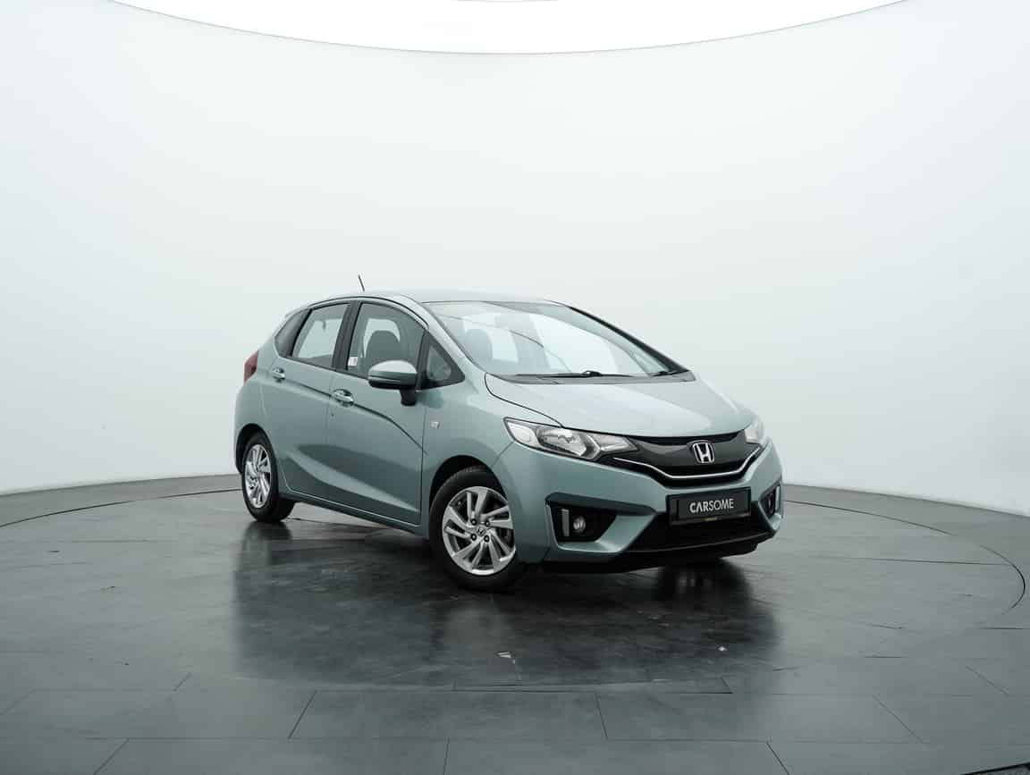 Honda_Jazz_2016_Perak_B2C_CARSOME