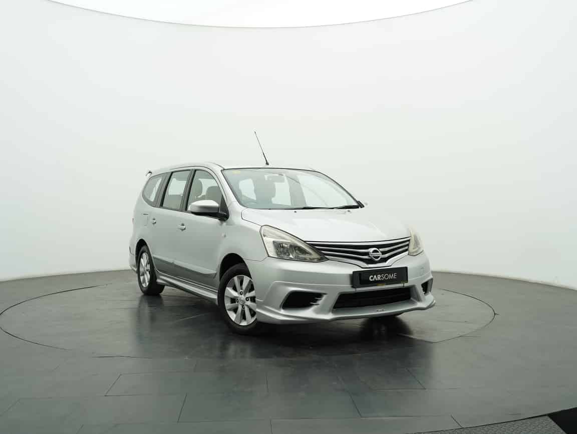 Nissan_Grand Livina_2015_Silver_B2C_CARSOME