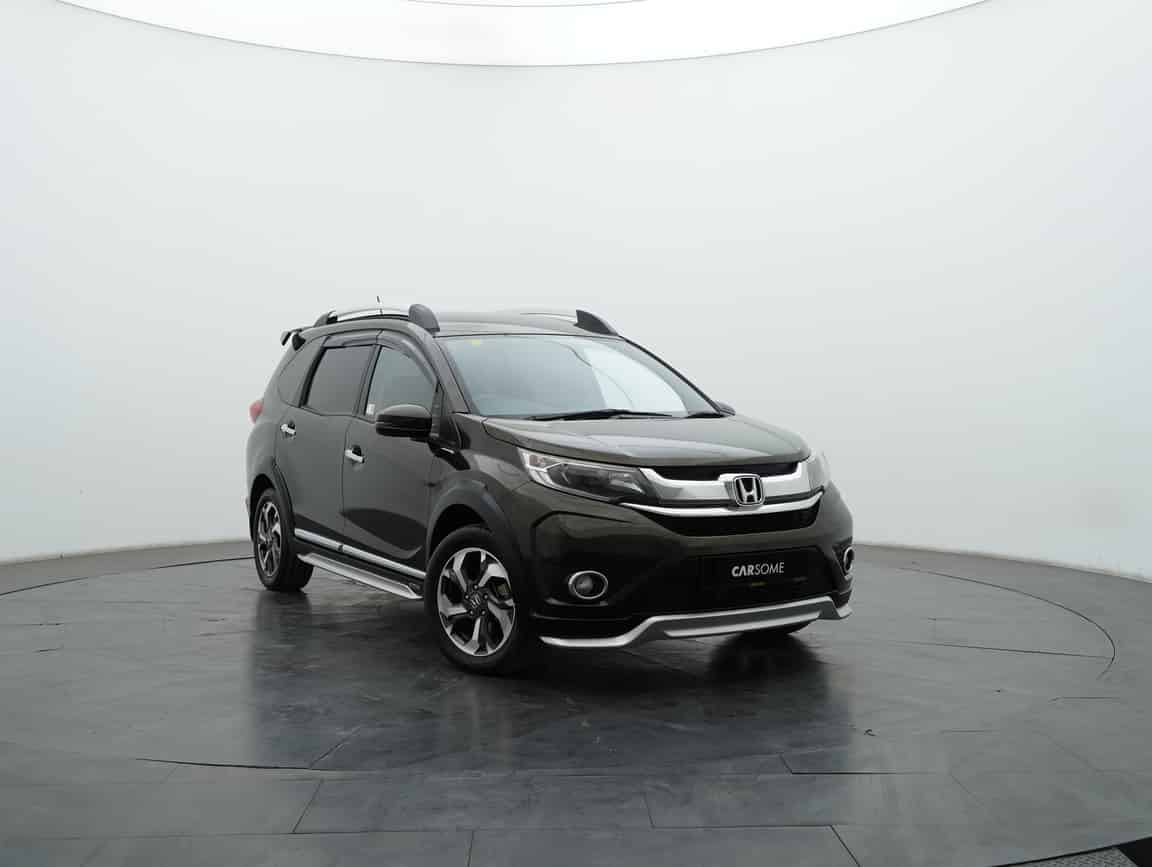 Honda_BR-V_2018_Green_B2C_CARSOME