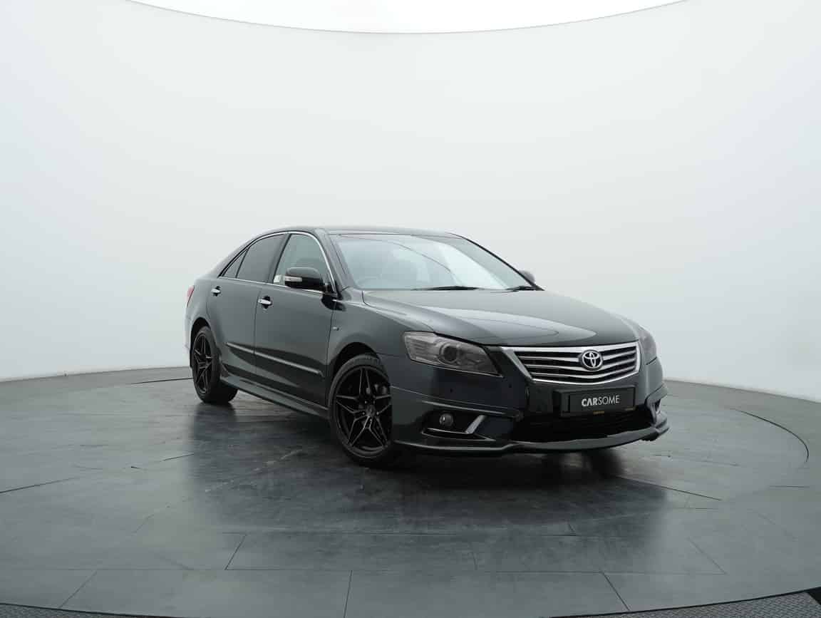 Toyota_Camry_2011_Black_B2C_CARSOME