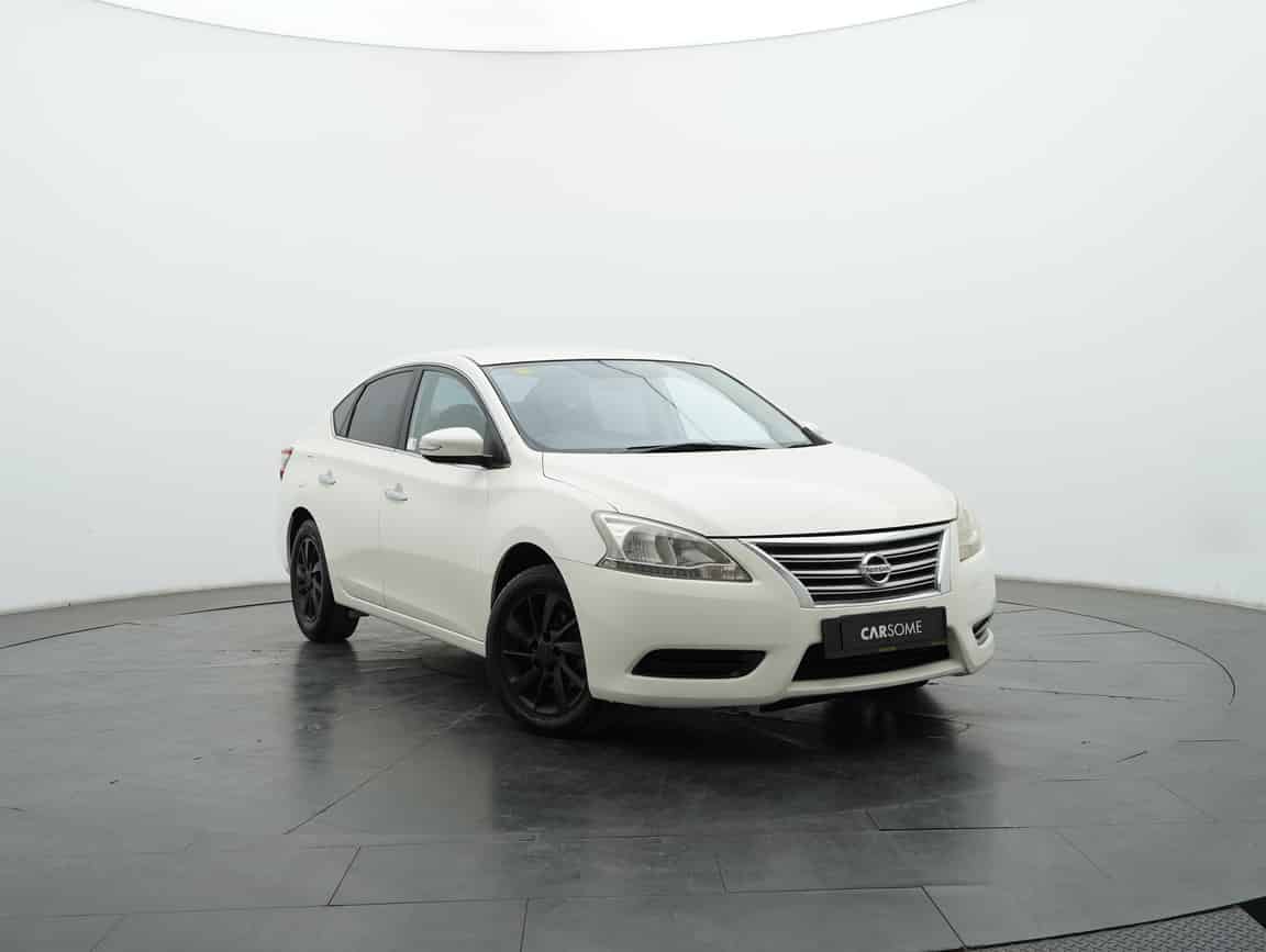 Nissan_Sylphy_2014_White_B2C_CARSOME