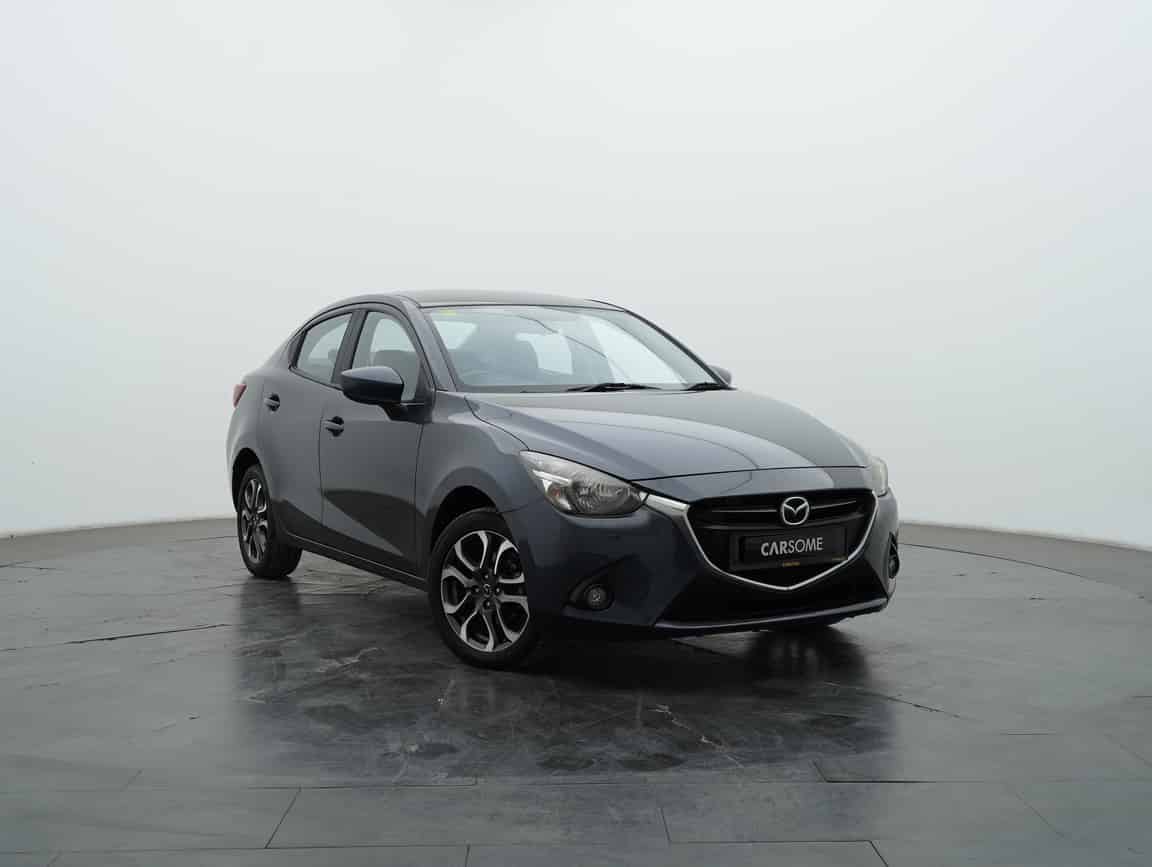 Mazda_2_2015_Kelabu_B2C_CARSOME