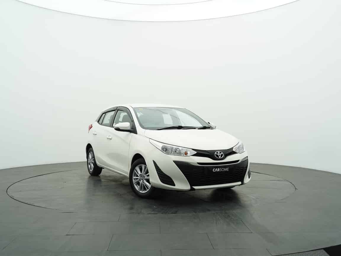 Toyota_Yaris_2019_White_B2C_CARSOME