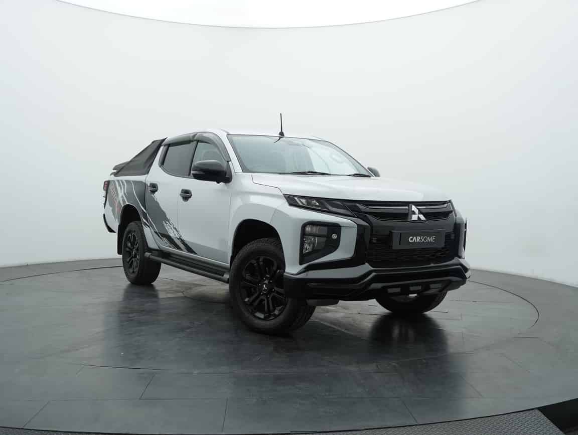 Mitsubishi_Triton_2021_White_B2C_CARSOME