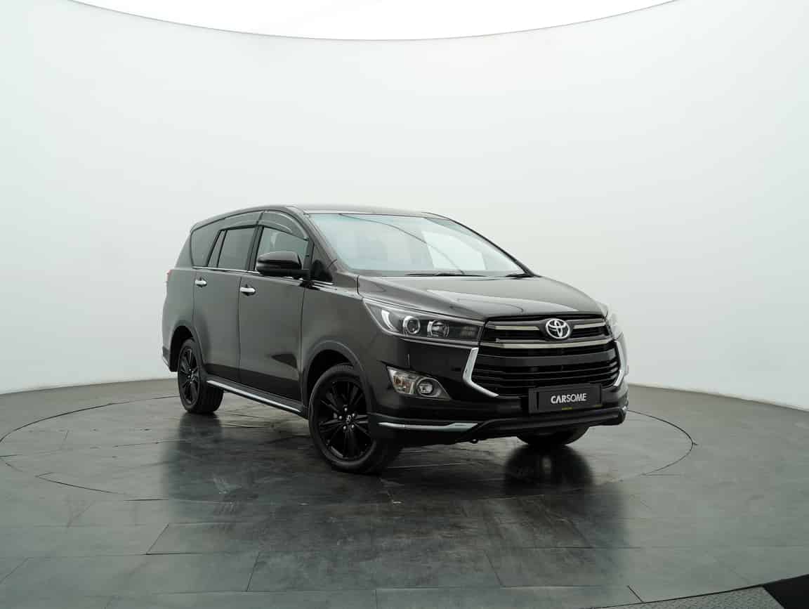 Toyota_Innova_2019_Black_B2C_CARSOME