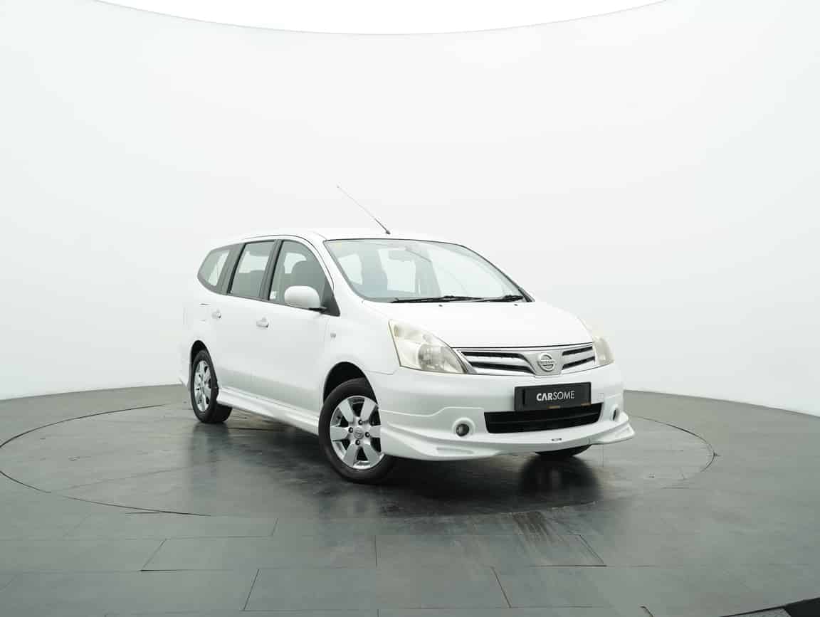 Nissan_Grand Livina_2012_Putih_B2C_CARSOME