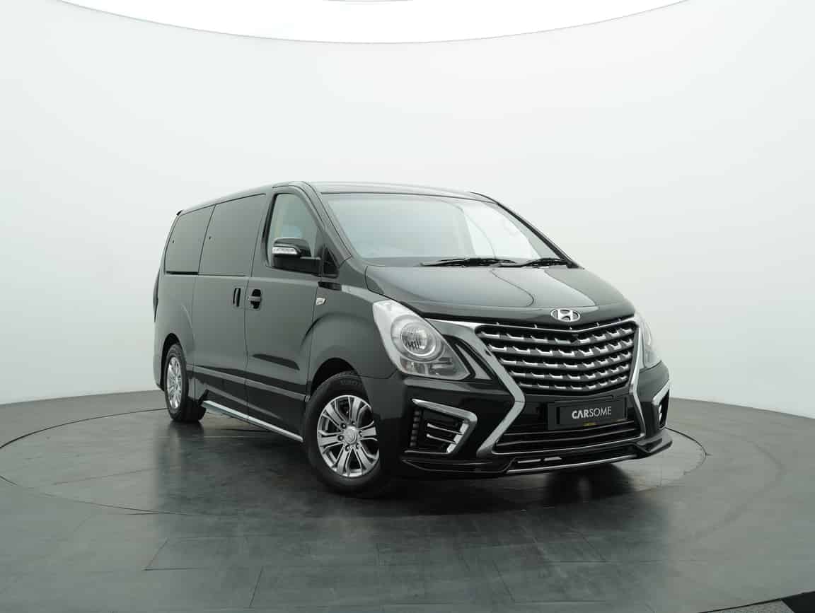 Hyundai_Grand Starex_2018_Black_B2C_CARSOME
