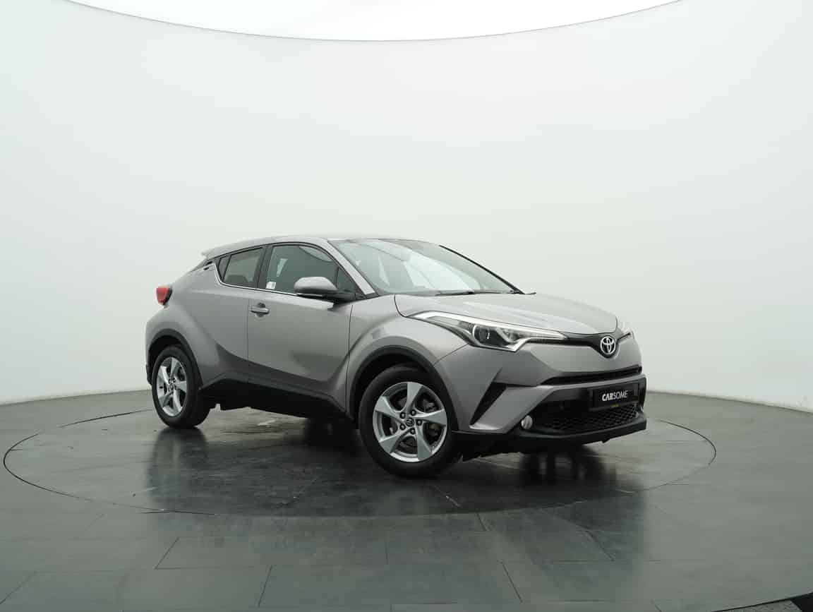 Toyota_C-HR_2018_Silver_B2C_CARSOME