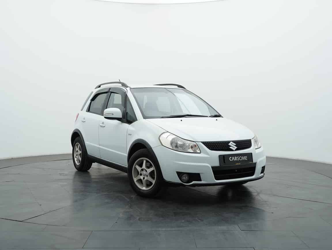 Suzuki_SX4_2010_Putih_B2C_CARSOME