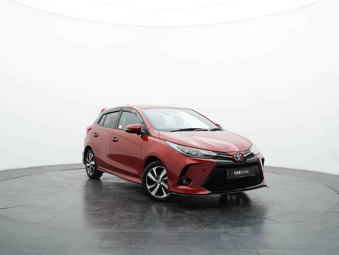 Toyota_Yaris_2022_Red_B2C_CARSOME
