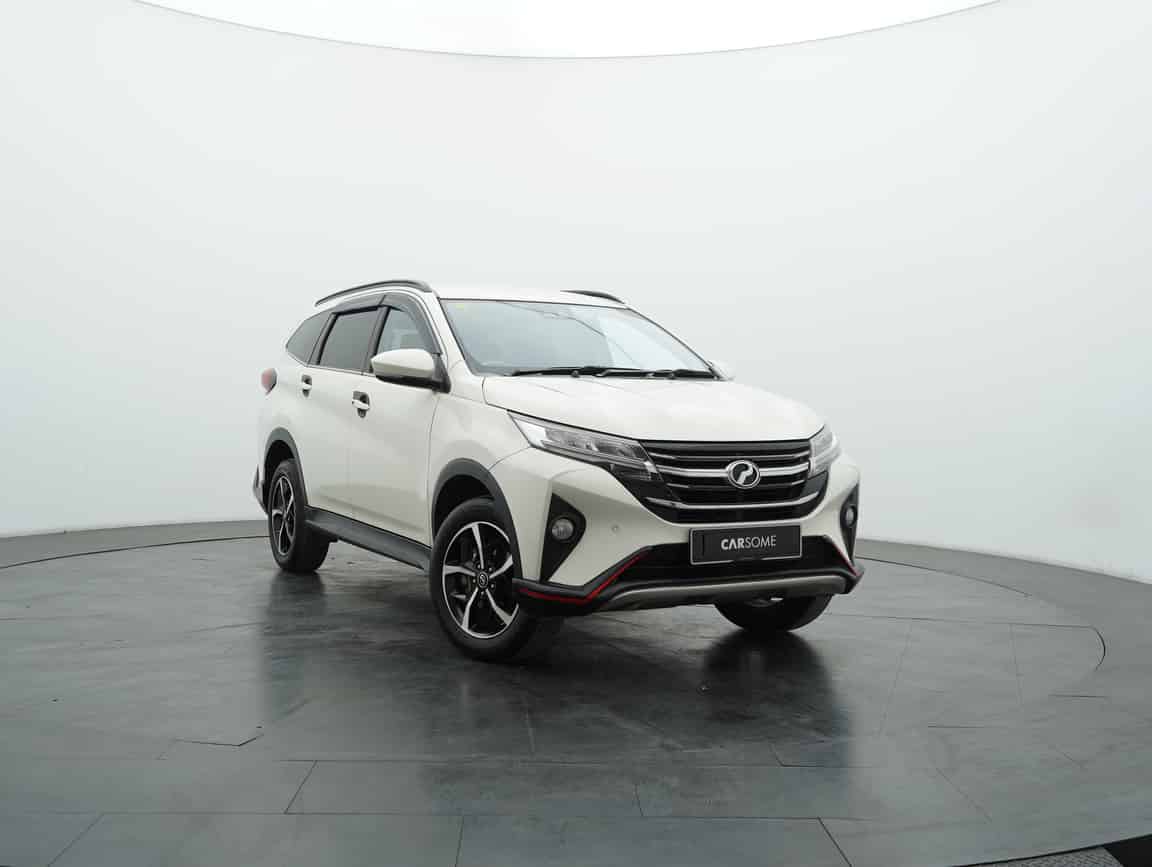Perodua_Aruz_2021_White_B2C_CARSOME