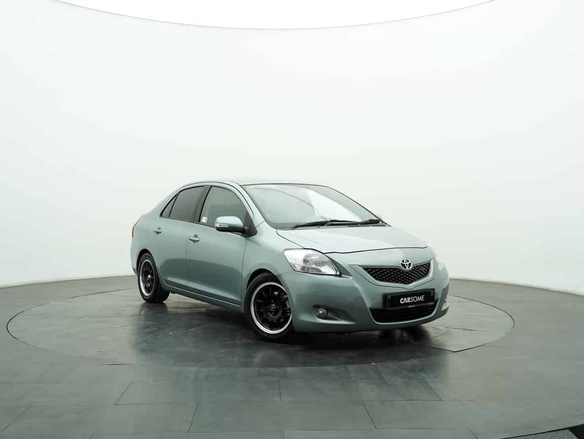 Toyota_Vios_2013_Silver_B2C_CARSOME