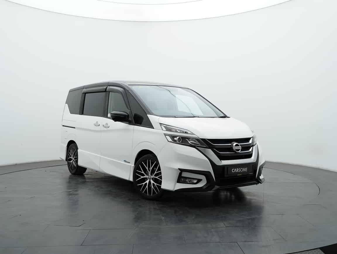Nissan_Serena_2019_White_B2C_CARSOME