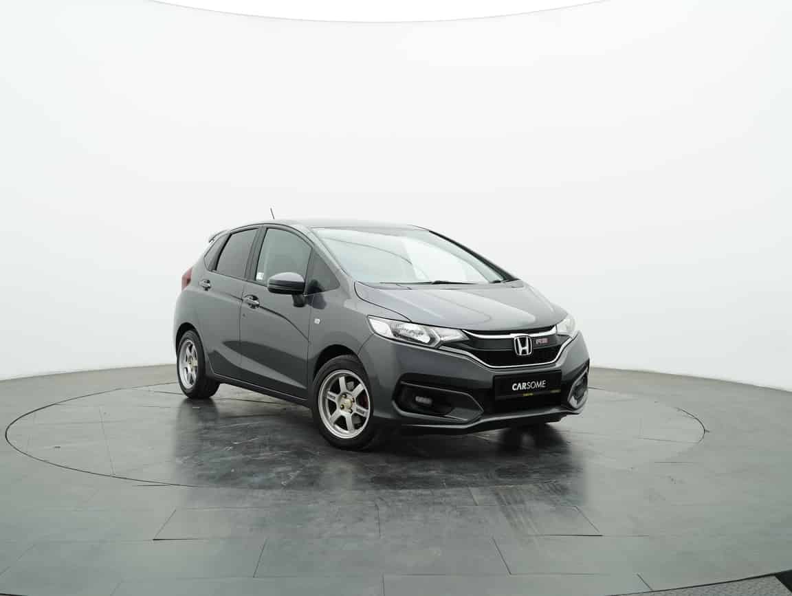 Honda_Jazz_2021_Gray_B2C_CARSOME