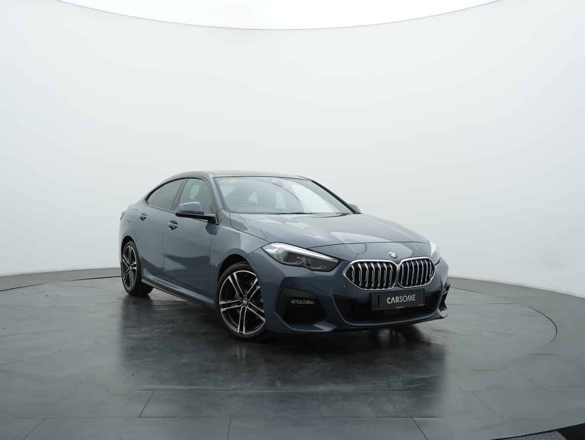 BMW_218i_2022_Gray_B2C_CARSOME