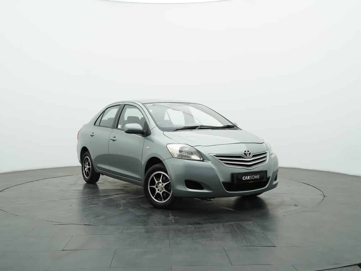 Toyota_Vios_2011_Silver_B2C_CARSOME