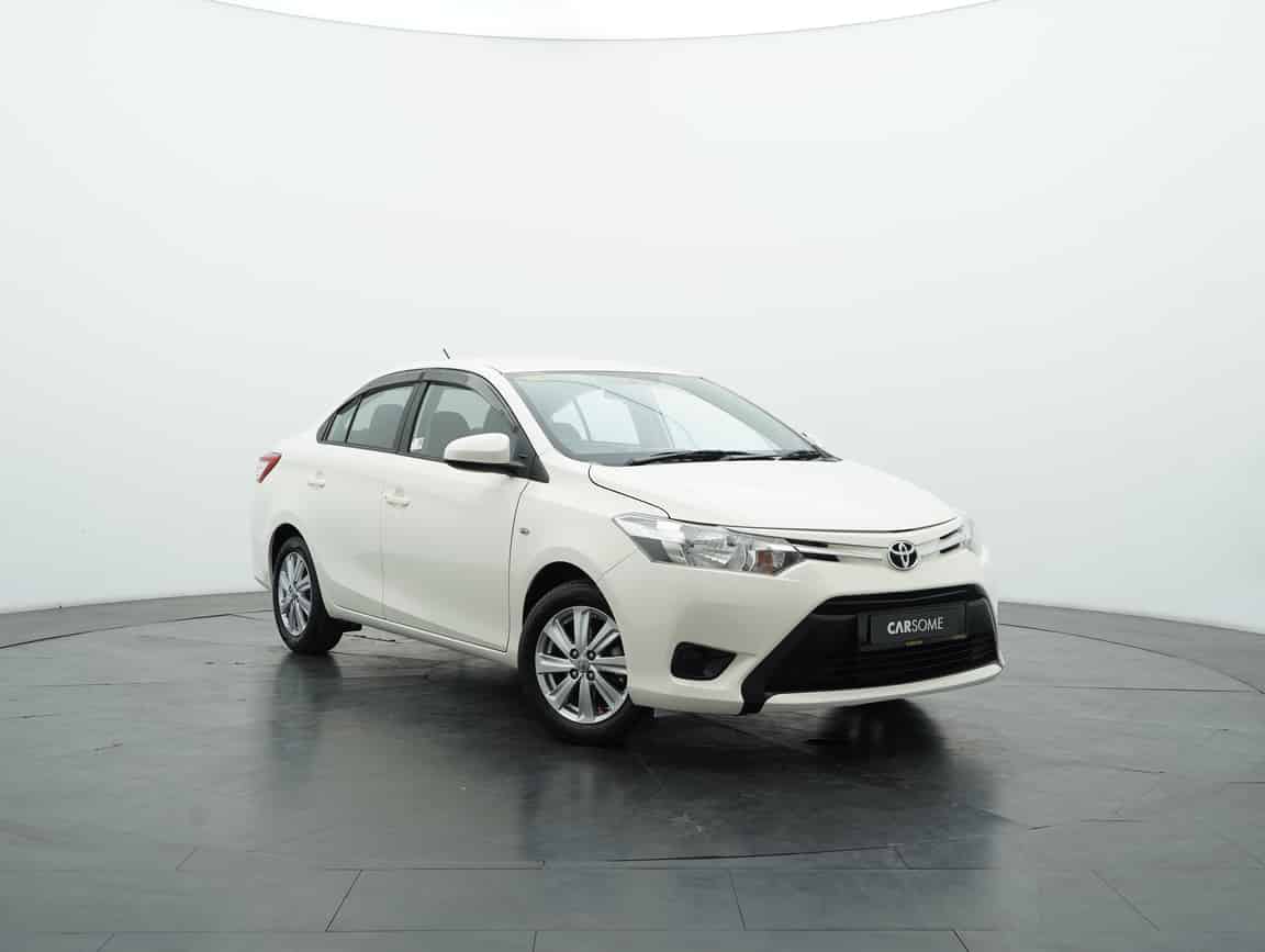 Toyota_Vios_2014_Putih_B2C_CARSOME