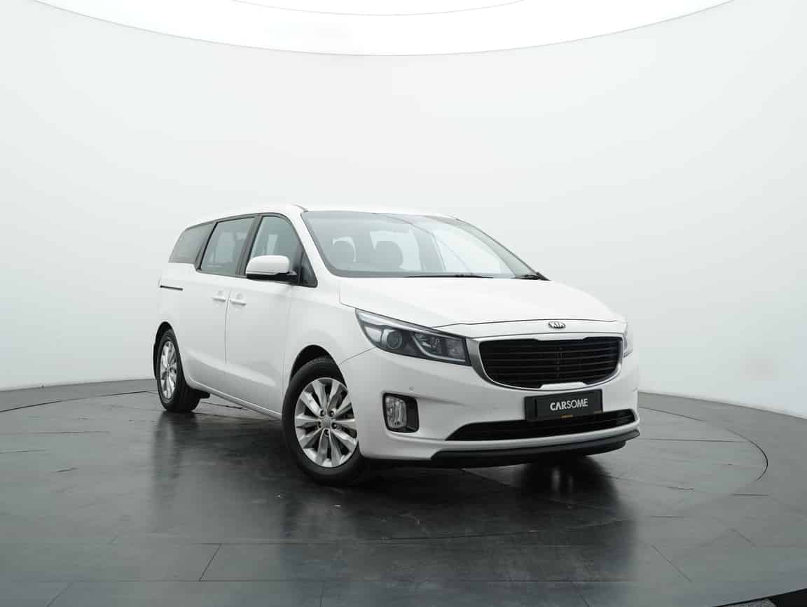 Kia_Grand Carnival_2017_Putih_B2C_CARSOME
