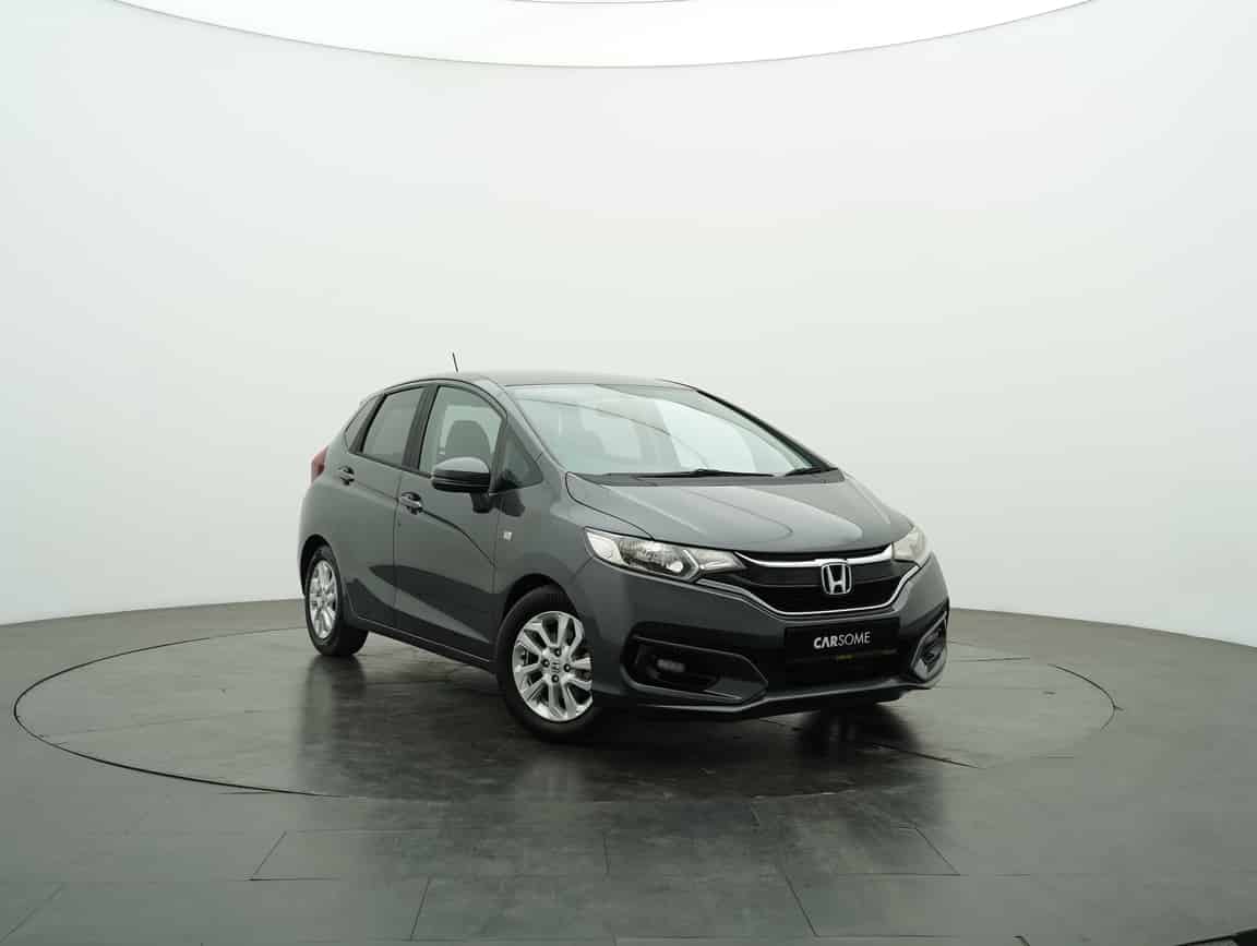 Honda_Jazz_2019_Kelabu_B2C_CARSOME