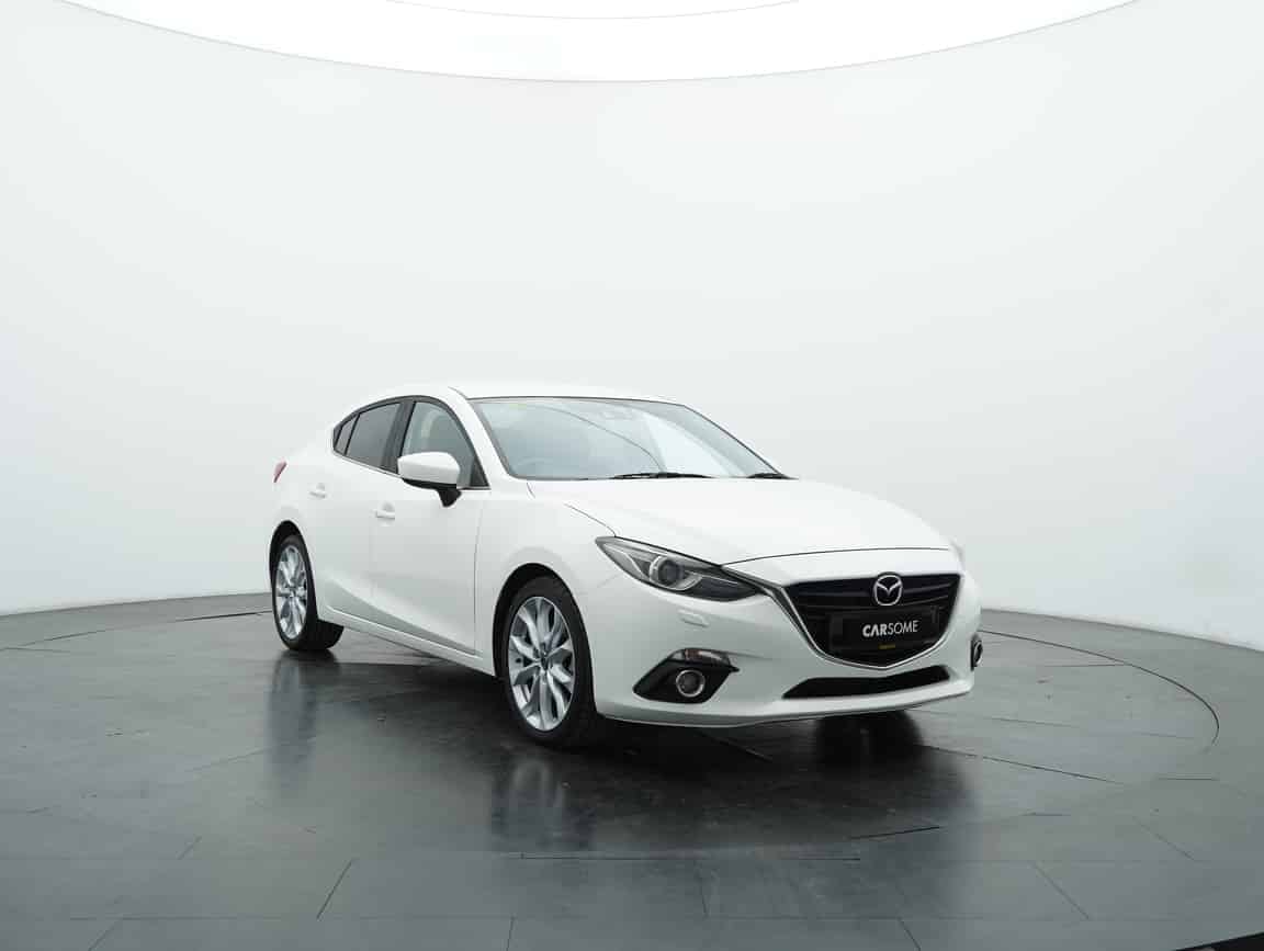 Mazda_3_2016_White_B2C_CARSOME