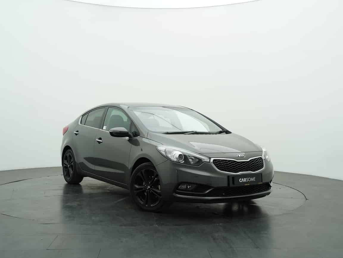 Kia_Cerato_2015_Silver_B2C_CARSOME