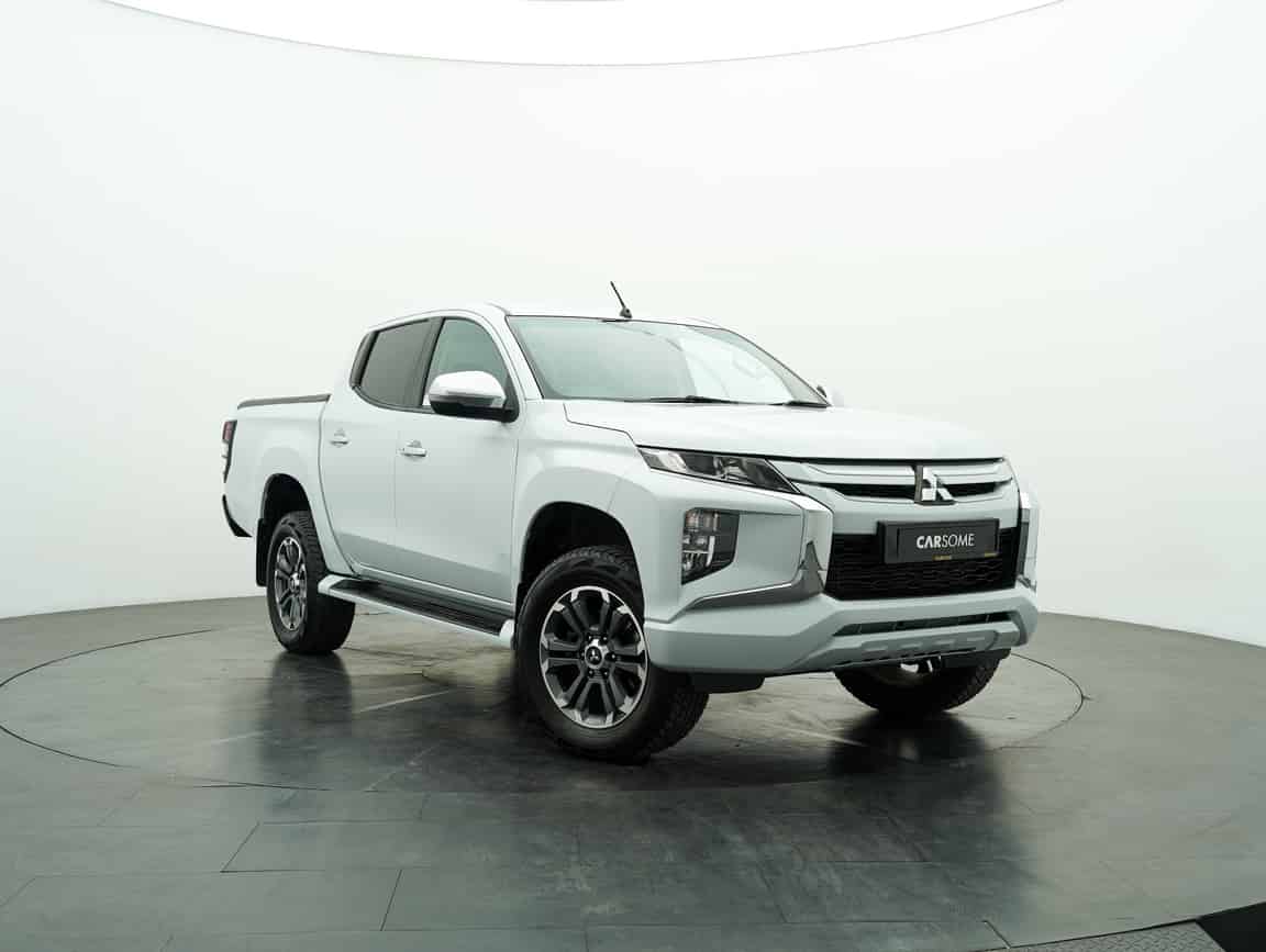 Mitsubishi_Triton_2021_White_B2C_CARSOME