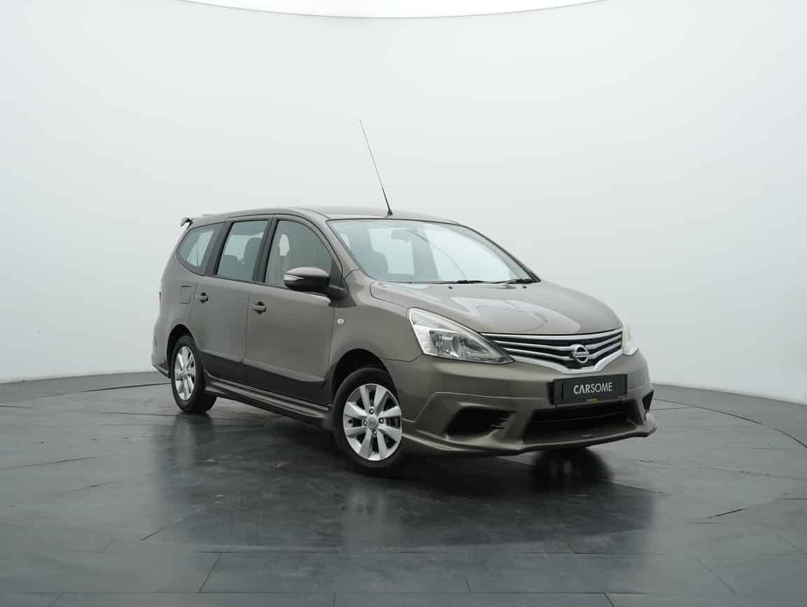 Nissan_Grand Livina_2016_Kelabu_B2C_CARSOME