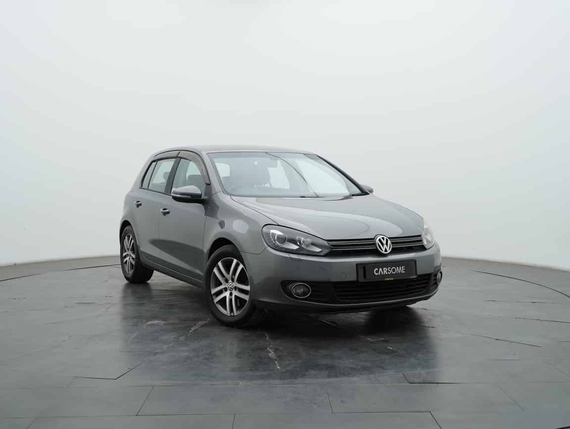 Volkswagen_Golf_2011_Gray_B2C_CARSOME