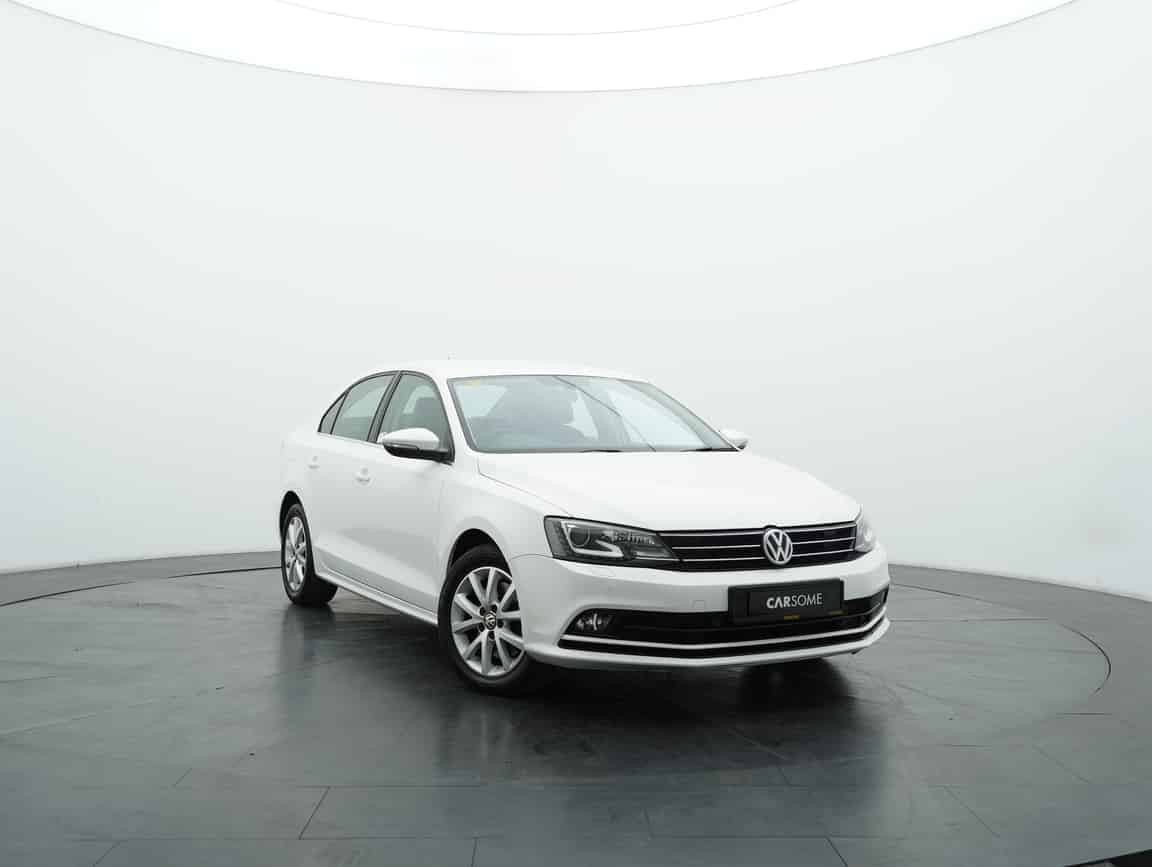 Volkswagen_Jetta_2018_Putih_B2C_CARSOME