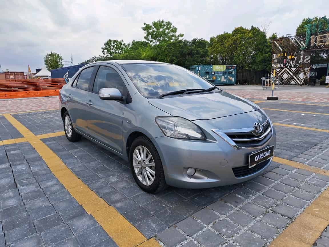 Toyota_Vios_2013_Silver_B2C_CARSOME