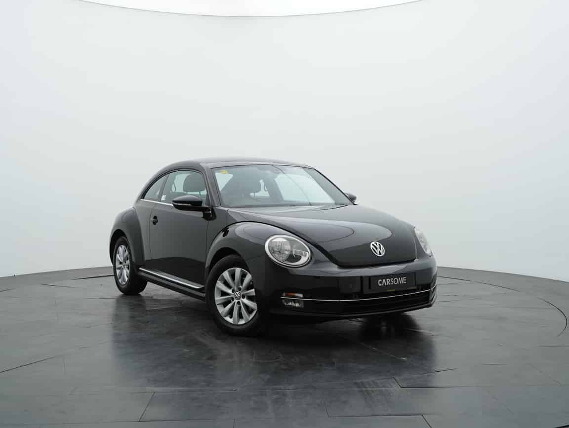 Volkswagen_Beetle_2013_Black_B2C_CARSOME